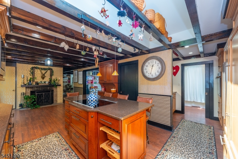 111 Ballantine Rd