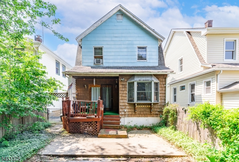 1455 Clinton Ave