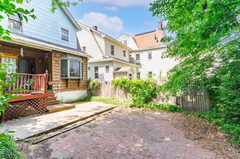 1455 Clinton Ave