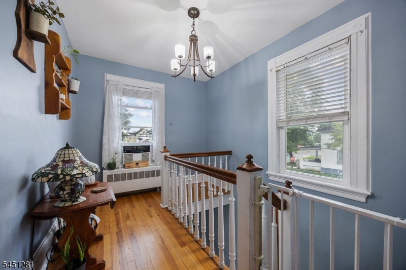 21 N Lincoln Ave