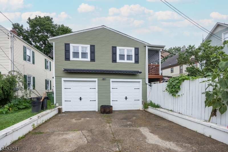 21 N Lincoln Ave