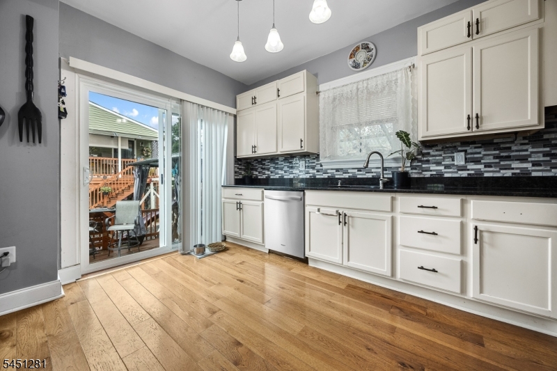 21 N Lincoln Ave