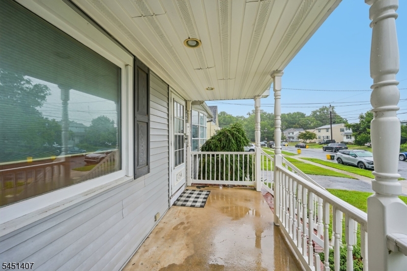 154 Marlboro Rd