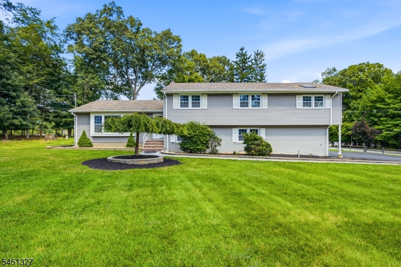 12 Medford Rd