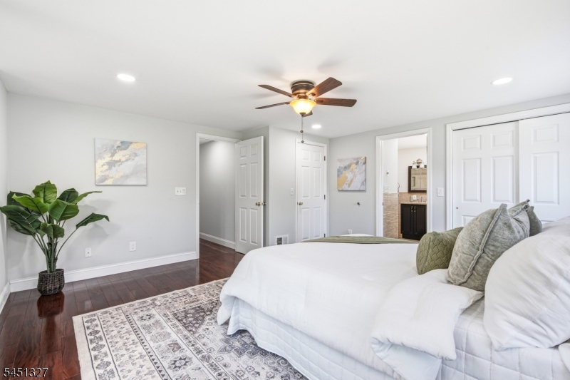 12 Medford Rd