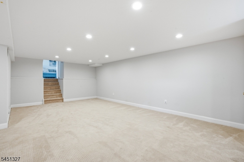 12 Medford Rd
