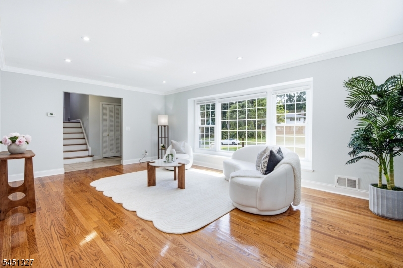 12 Medford Rd
