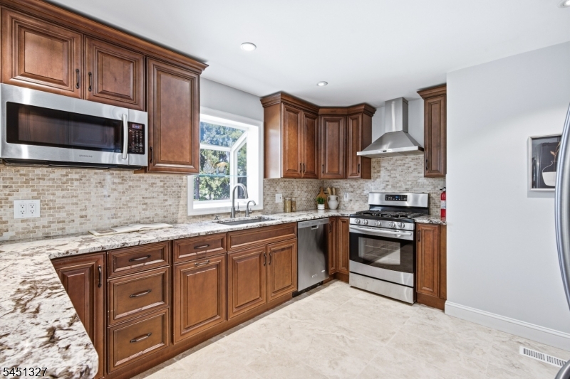 12 Medford Rd