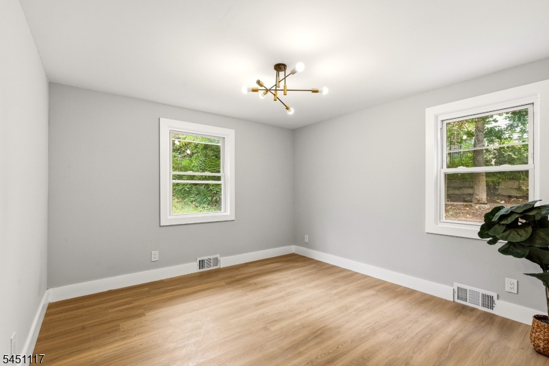1 Lorelei Rd