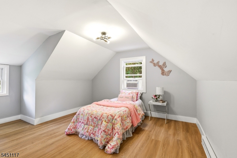 1 Lorelei Rd