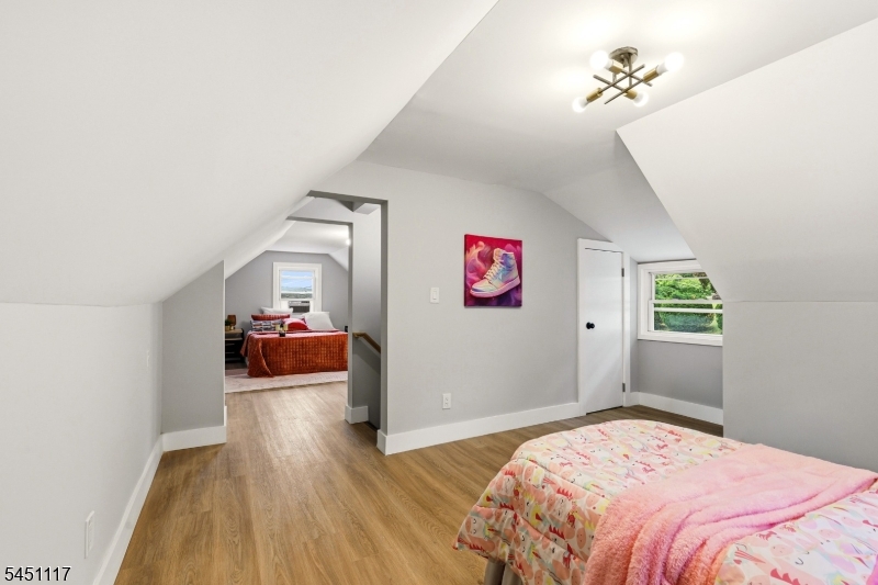 1 Lorelei Rd