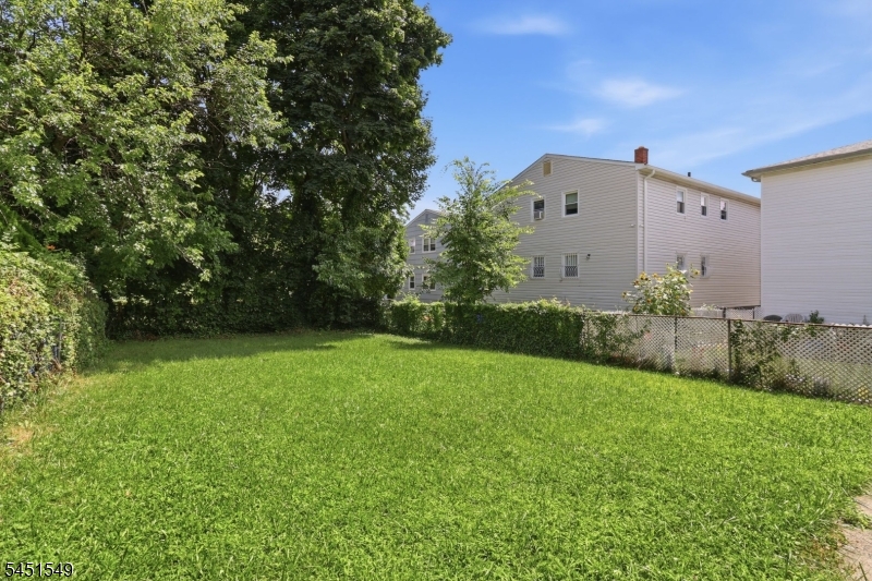 312 Stuyvesant Ave