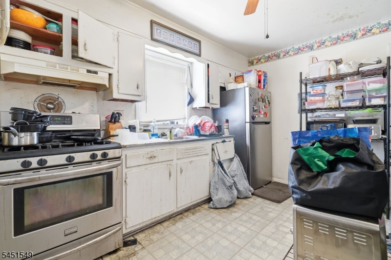 312 Stuyvesant Ave