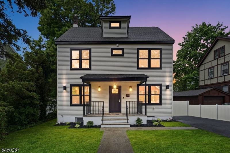 166 Lincoln St