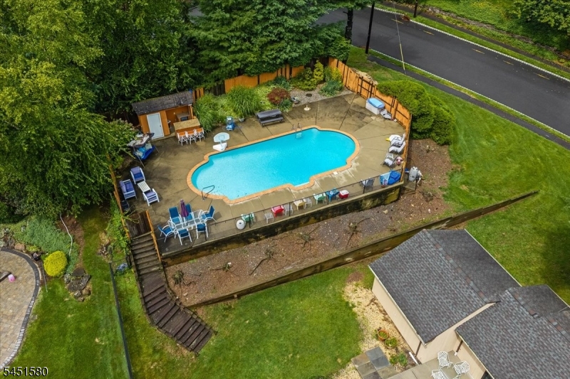 25 N Hillside Ave