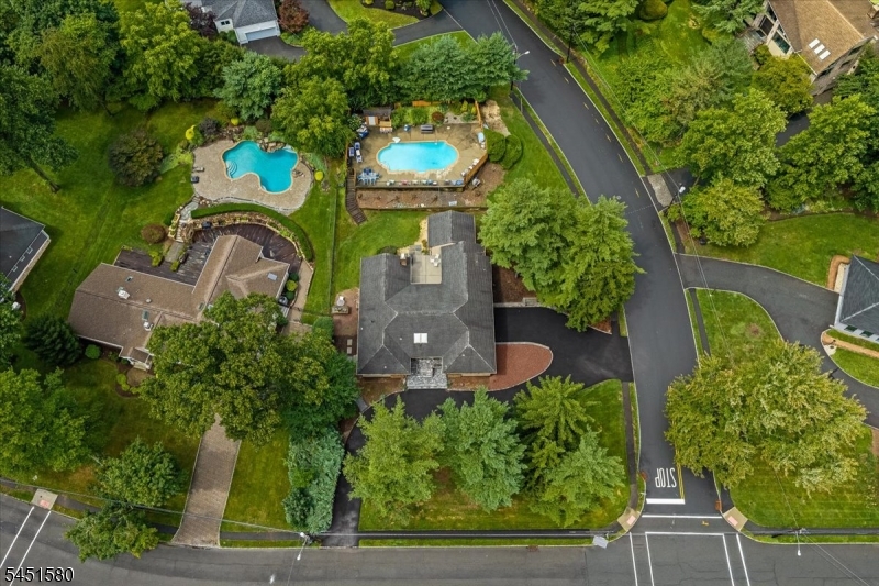 25 N Hillside Ave