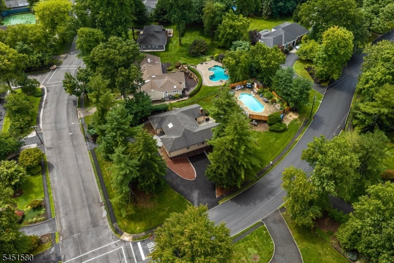 25 N Hillside Ave