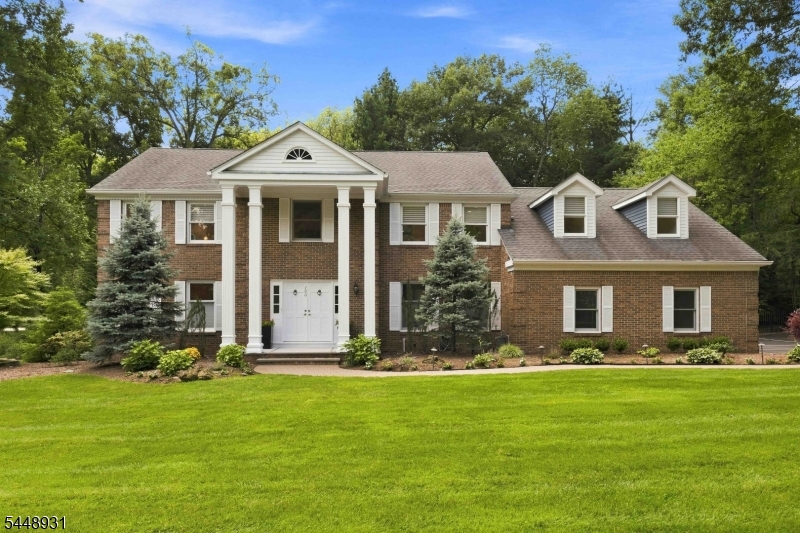 700 Oak Ln