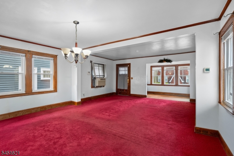 121 Schofield St