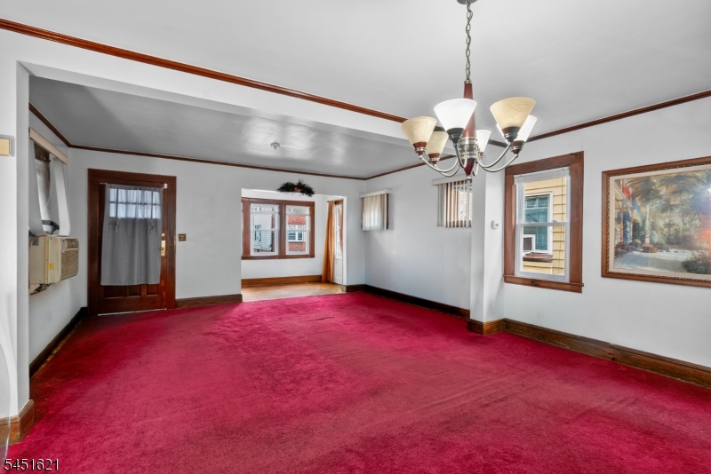 121 Schofield St