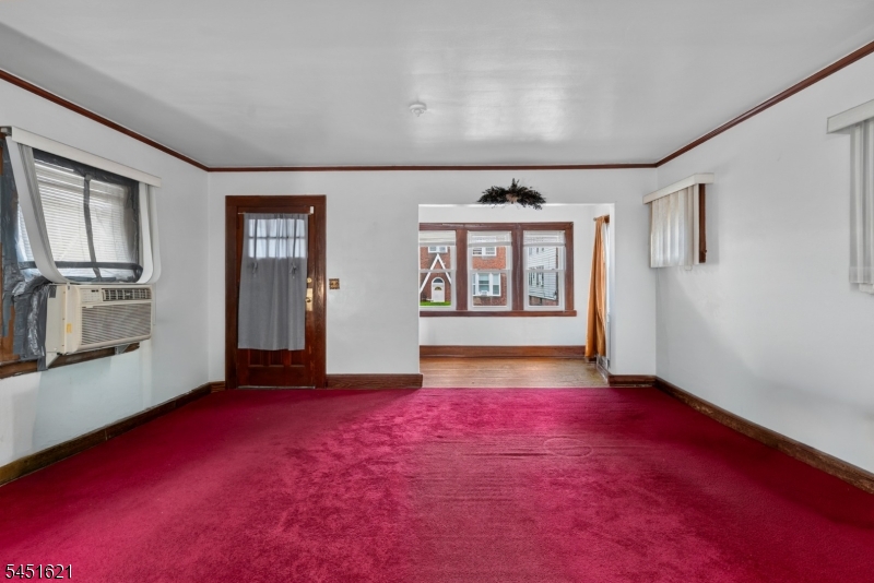 121 Schofield St