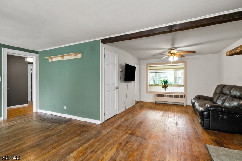 526 Grand Ave