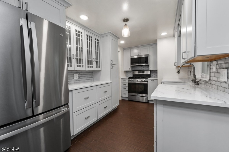 526 Grand Ave