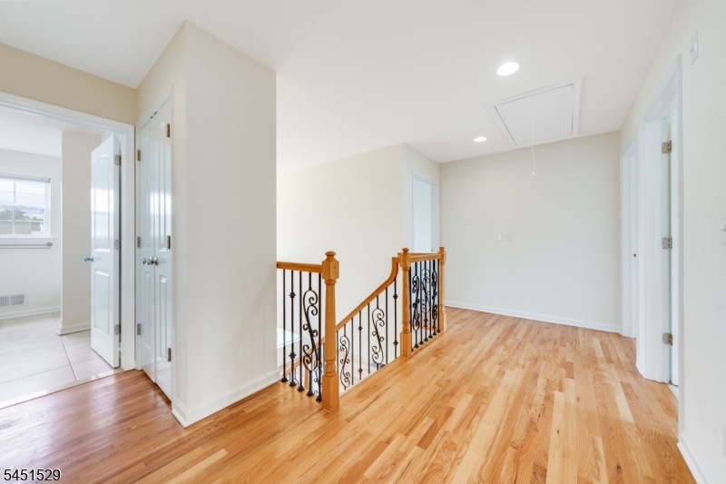 519 Fairview Ave