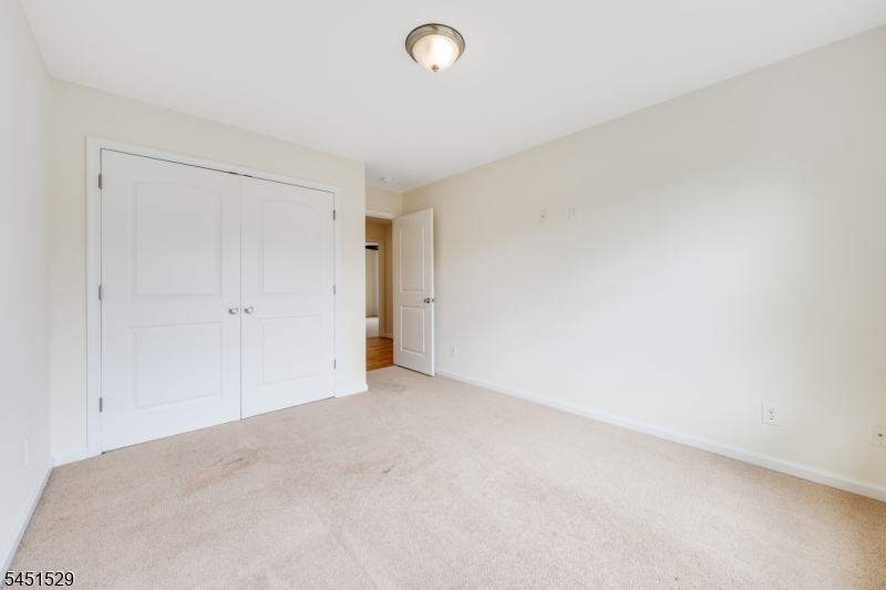 519 Fairview Ave
