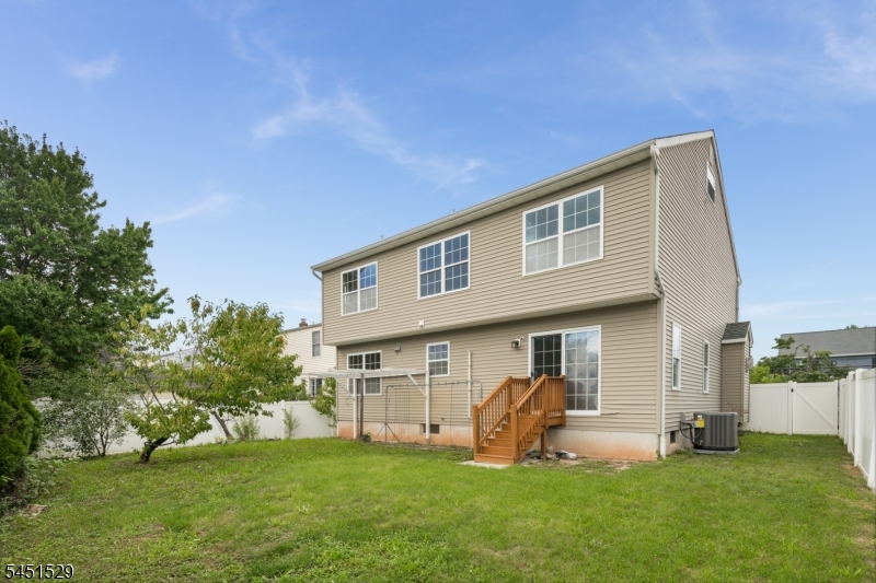 519 Fairview Ave