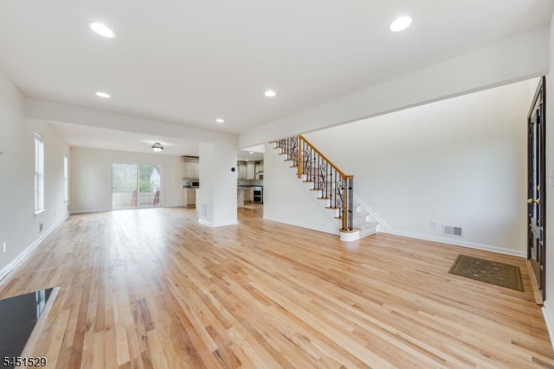 519 Fairview Ave