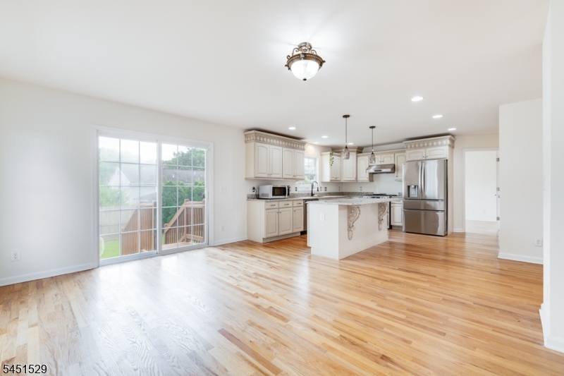 519 Fairview Ave