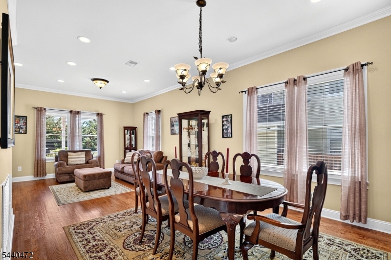 123 Gibson Blvd