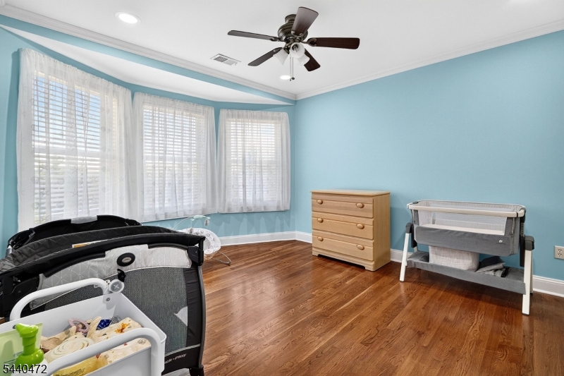 123 Gibson Blvd