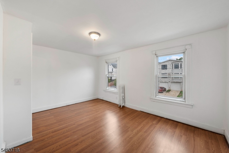 352 Forest St