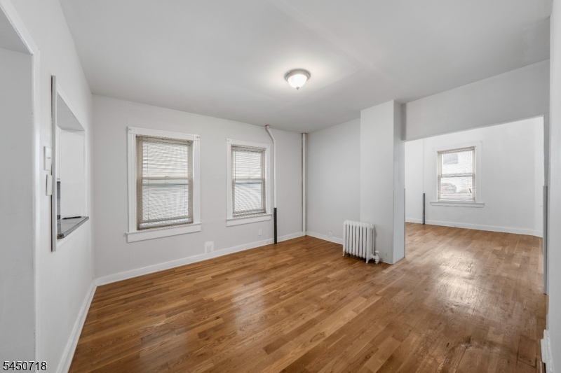 352 Forest St