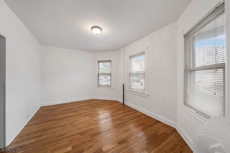 352 Forest St
