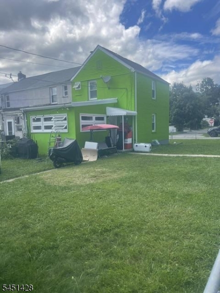 54 Parker St
