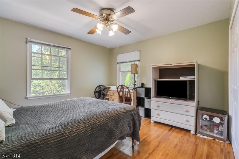 14 Pudding Stone Ln
