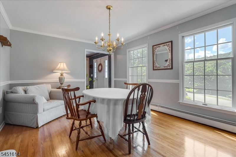 14 Pudding Stone Ln