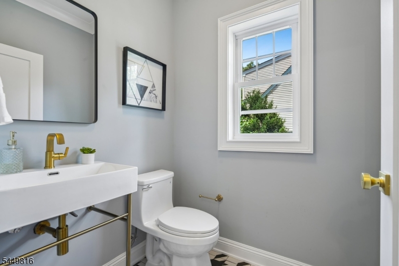 31 Verona Rd