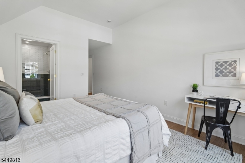 31 Verona Rd
