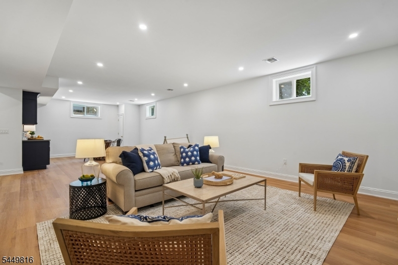 31 Verona Rd