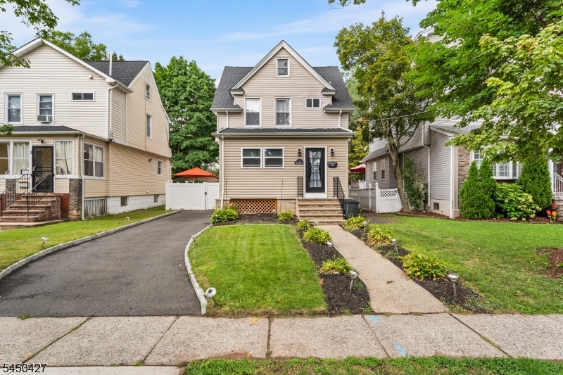 6 Enfield Ave