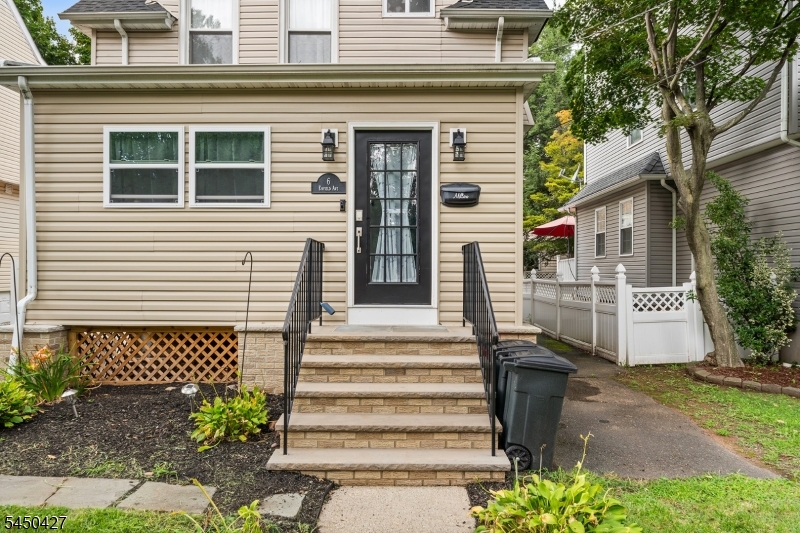 6 Enfield Ave