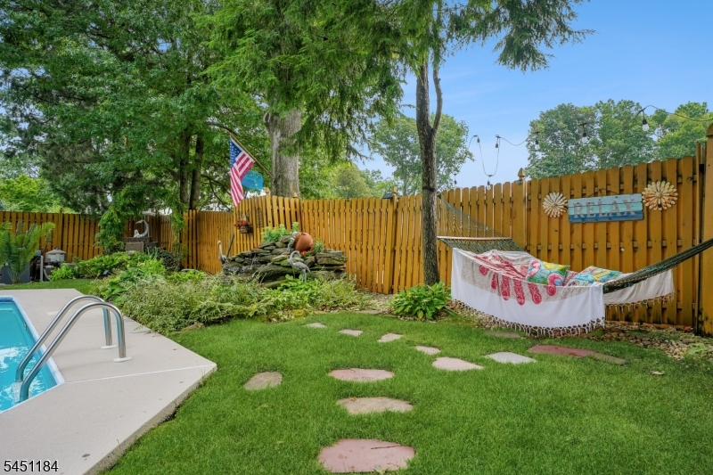 357 Foxwood Rd