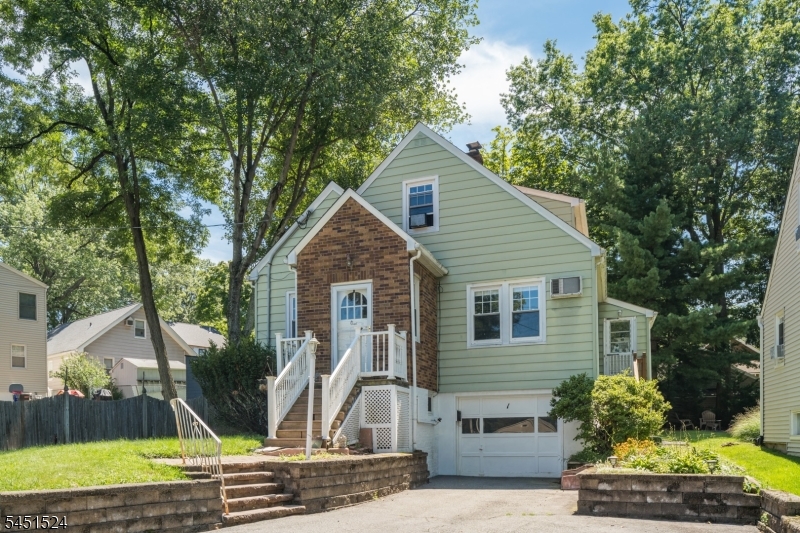 1 Westview Ave