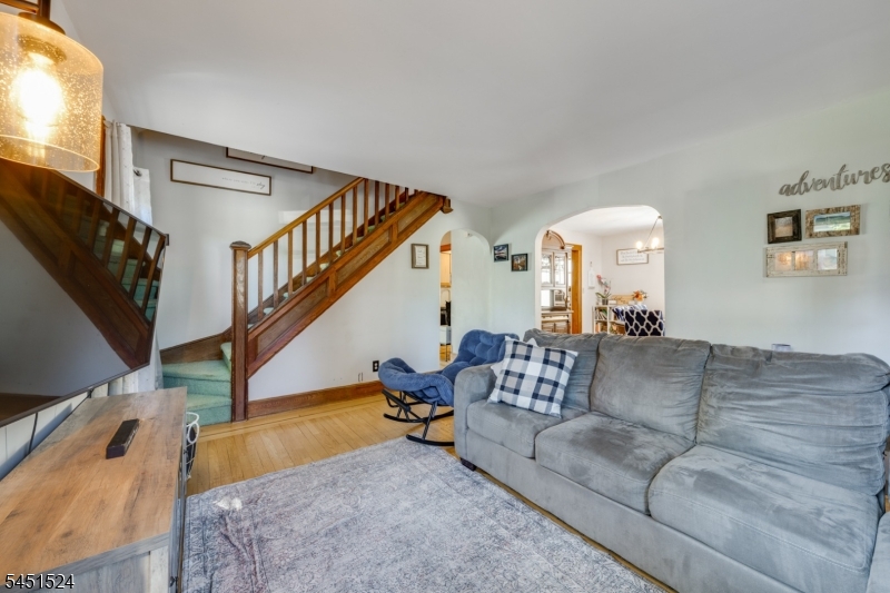 1 Westview Ave