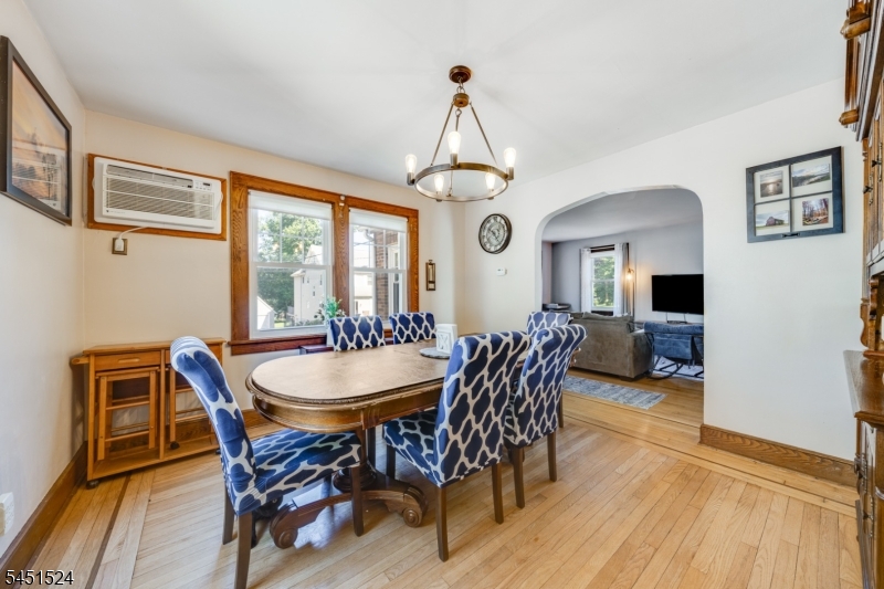 1 Westview Ave