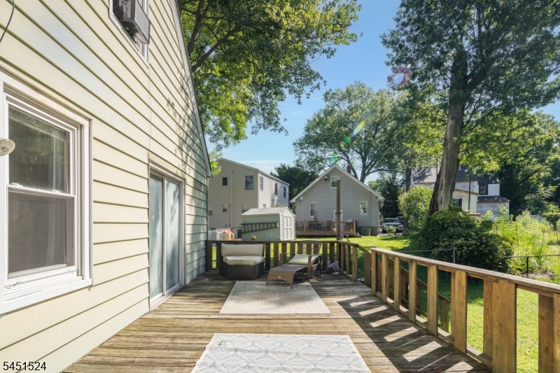 1 Westview Ave